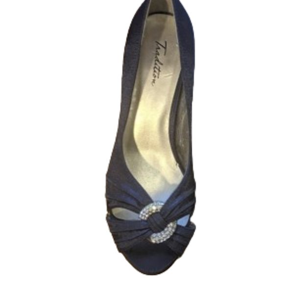 Blue Fabric Heeled Dressed Shoes Pumps Size 6.5  NEW NWOT - Picture 7 of 8